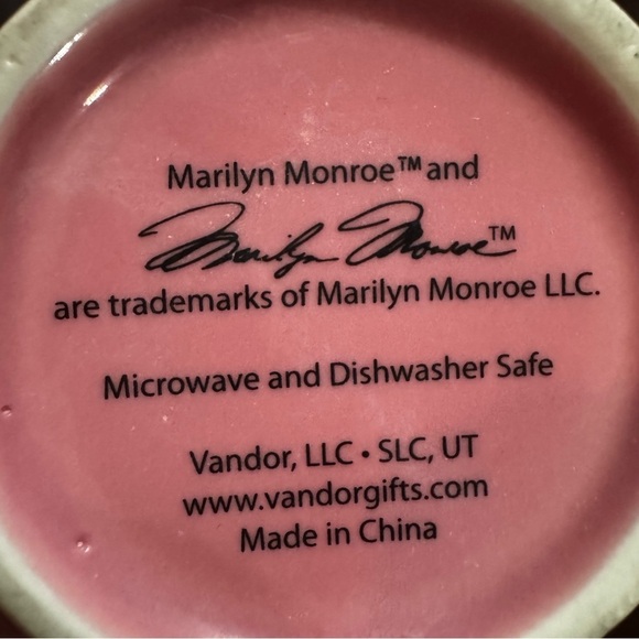 Pink Marilyn Monroe Coffee Mug Old Hollywood Memorabilia Large Beautiful Cup - Picture 8 of 12